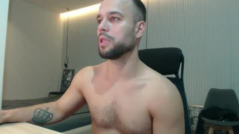 DeAlex online show from 4, 10, 2025