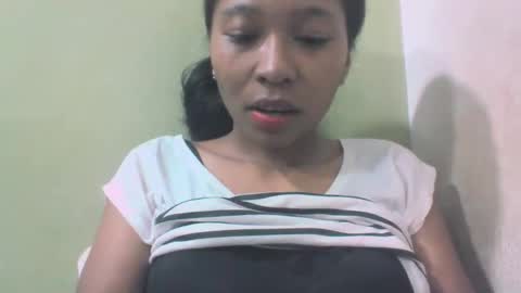 sandy735579 online show from 17, 4, 2026