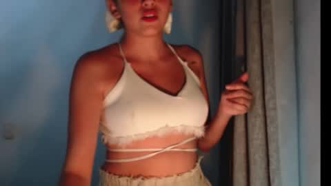 sandy_straw online show from 28, 9, 2025