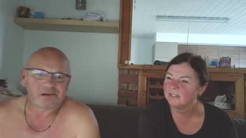 Snapshot of sanroom chatting on 26, 9, 2025 sanroom online show from 26, 9, 2025