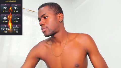 Snapshot of santi_brown1 chatting on 25, 1, 2025 Santibrown online show from 25, 1, 2025