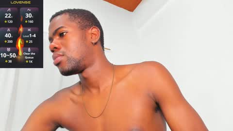 Snapshot of santi_brown1 chatting on 29, 1, 2025 Santibrown online show from 29, 1, 2025