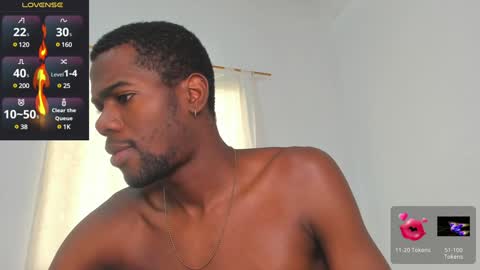 Snapshot of santi_brown1 chatting on 5, 2, 2025 Santibrown online show from 5, 2, 2025