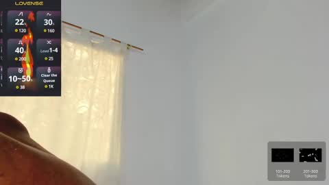 Snapshot of santi_brown1 chatting on 14, 2, 2025 Santibrown online show from 14, 2, 2025