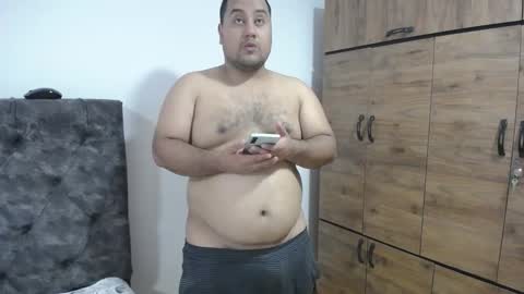 Snapshot of santi_hothot chatting on 27, 9, 2025 Santiago online show from 27, 9, 2025