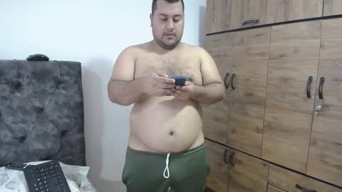 Snapshot of santi_hothot chatting on 29, 9, 2025 Santiago online show from 29, 9, 2025