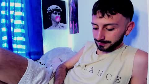 Snapshot of santi_mateo chatting on 25, 5, 2026 Santi online show from 25, 5, 2026