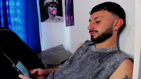 Snapshot of santi_mateo chatting on 27, 5, 2026 Santi online show from 27, 5, 2026