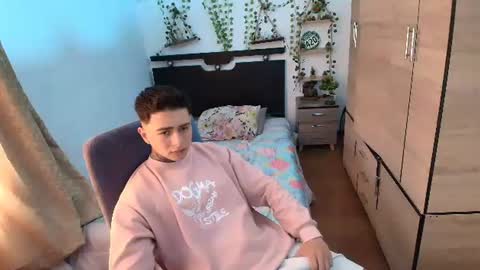 santi_ss online show from 8, 7, 2026