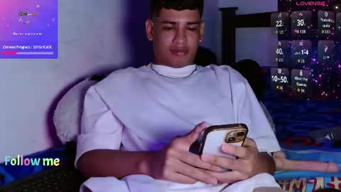 Snapshot of santiago_foxx chatting on 27, 6, 2026 santi online show from 27, 6, 2026