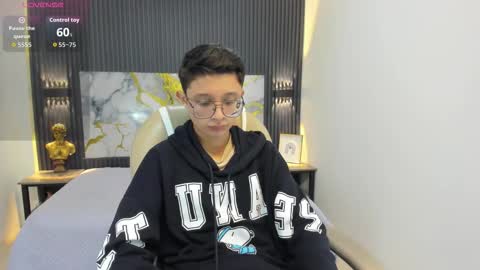 santiago_russo18 online show from 26, 9, 2025