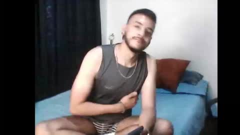 Snapshot of santiexxx chatting on 27, 9, 2025 santiexxx online show from 27, 9, 2025