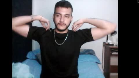 Snapshot of santiexxx chatting on 1, 10, 2025 santiexxx online show from 1, 10, 2025