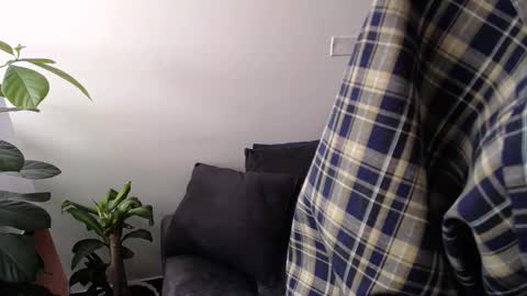 Snapshot of santii_rose chatting on 6, 2, 2025 Santii online show from 6, 2, 2025