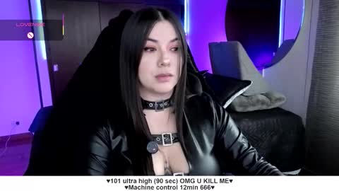 Liah Santos online show from 27, 11, 2025