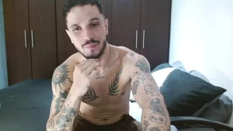 Snapshot of santti_torres chatting on 10, 6, 2026 Santy Torres online show from 10, 6, 2026