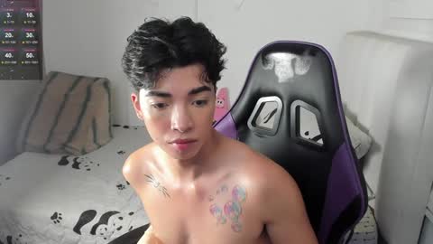 Snapshot of santy7u7 chatting on 2, 2, 2025 Mr. Santiago online show from 2, 2, 2025