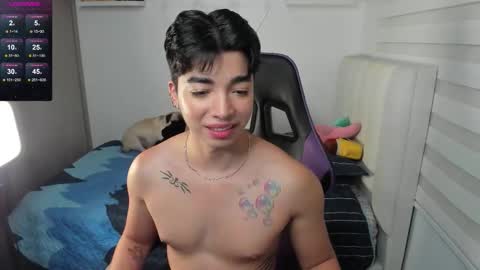 Snapshot of santy7u7 chatting on 18, 10, 2025 Mr. Santiago online show from 18, 10, 2025