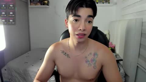 Snapshot of santy7u7 chatting on 20, 12, 2025 Mr. Santiago online show from 20, 12, 2025