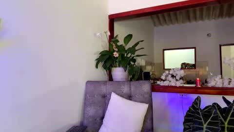 Snapshot of santy_0908 chatting on 14, 12, 2025 santy online show from 14, 12, 2025