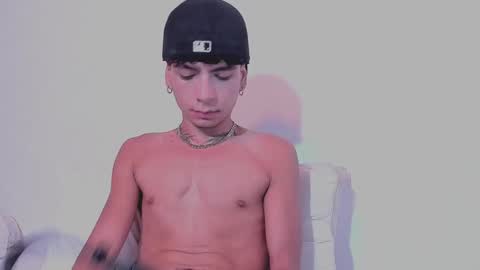 Snapshot of santy_0908 chatting on 3, 2, 2026 santy online show from 3, 2, 2026