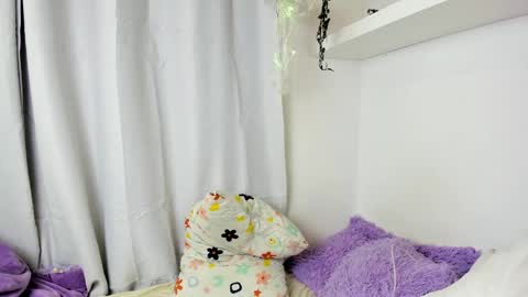 kitty online show from 23, 12, 2024