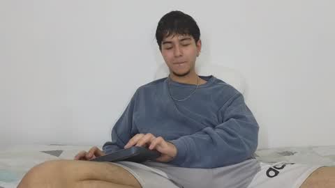 santybig18 online show from 5, 1, 2025