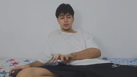 santybig18 online show from 8, 3, 2025