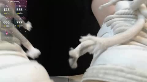 sanyaseraphine0 online show from 16, 4, 2026