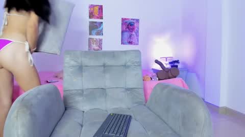 Snapshot of saori_022 chatting on 2, 10, 2025 saori_022 online show from 2, 10, 2025