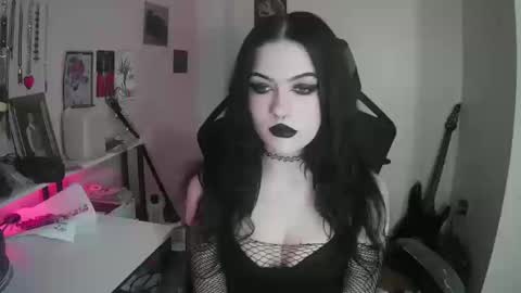 Sapphire online show from 10, 10, 2025