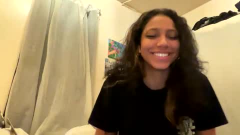 sapphire online show from 4, 12, 2025