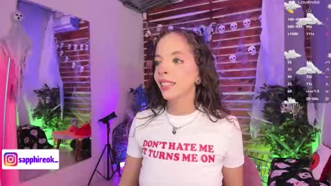 Snapshot of sapphire_venus chatting on 17, 10, 2025 Valerin online show from 17, 10, 2025