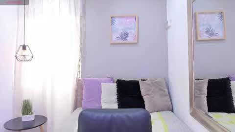    online show from 23, 10, 2025