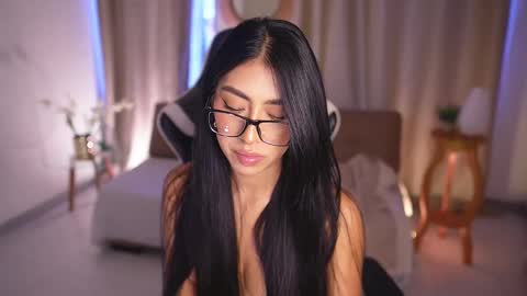 Sara  online show from 12, 2, 2025