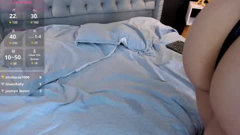 YENIFER  online show from 11, 2, 2025