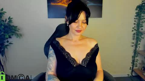 Snapshot of sara_devills chatting on 2, 5, 2026 Sara online show from 2, 5, 2026