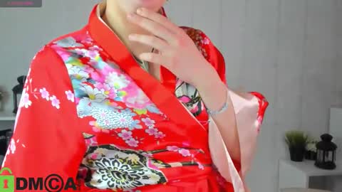 Sarah online show from 4, 12, 2025