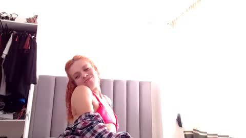 Snapshot of sara_johnson__ chatting on 10, 6, 2026 sara_johnson__ online show from 10, 6, 2026