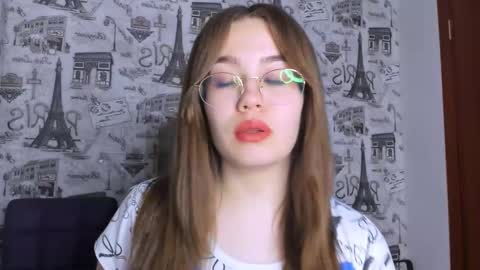 Snapshot of sara_kox chatting on 4, 2, 2025 sara_kox online show from 4, 2, 2025