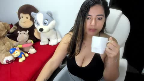 sarah  LIZCANO....... online show from 15, 1, 2025