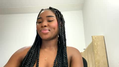 Snapshot of sara_muscle chatting on 26, 5, 2026 Sara online show from 26, 5, 2026