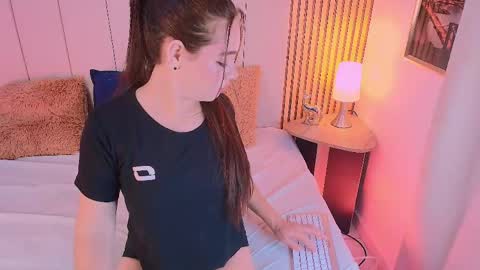 Snapshot of sara_riley01 chatting on 30, 4, 2026 Sara online show from 30, 4, 2026