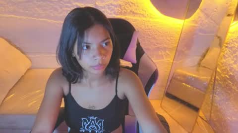 Snapshot of sara_rouse_v chatting on 26, 6, 2026 Hi Stream 1430 to 2100pm online show from 26, 6, 2026