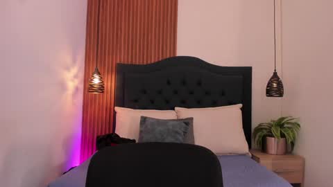 Snapshot of sara_stone17 chatting on 24, 12, 2024  -  online show from 24, 12, 2024