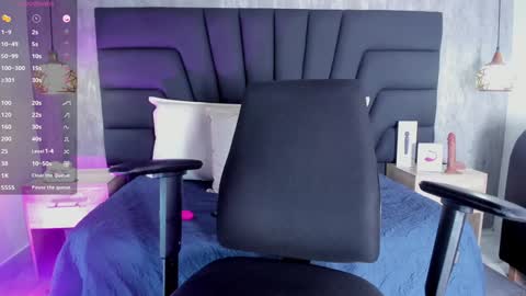 Snapshot of sara_stone17 chatting on 3, 2, 2025  -  online show from 3, 2, 2025