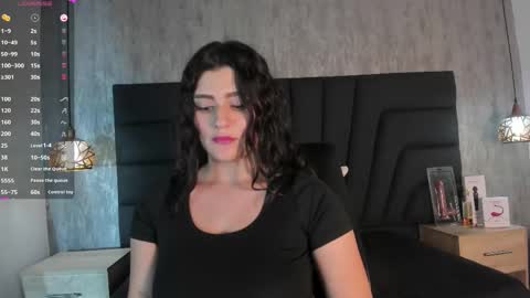 Snapshot of sara_stone17 chatting on 25, 2, 2025  -  online show from 25, 2, 2025