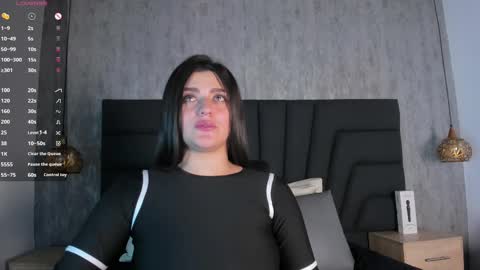 Snapshot of sara_stone17 chatting on 6, 3, 2025  -  online show from 6, 3, 2025