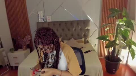 Snapshot of saraandsofi02 chatting on 19, 1, 2025 sofia gomez420 online show from 19, 1, 2025