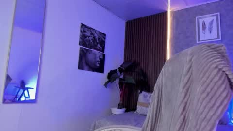 Snapshot of saraandsofi02 chatting on 5, 12, 2025 sofia gomez420 online show from 5, 12, 2025